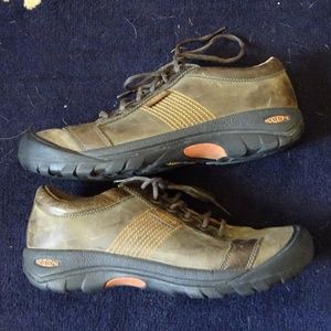 Keen Austin Brown Leather Trail Shoes Size 11.5